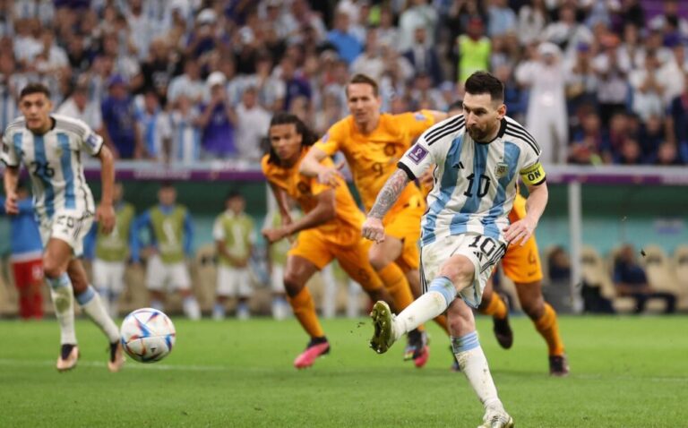 Gafë e rëndë e Dumfries, Messi dyfishon avantazhin ndaj Holandës nga pika e bardhë (VIDEO)