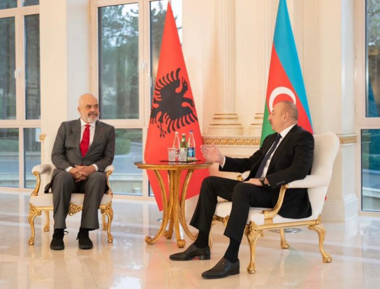 Kryeministri Rama takon presidentin Aliyev në Azerbajxhan: Do të hapet në Tiranë ambasada azere