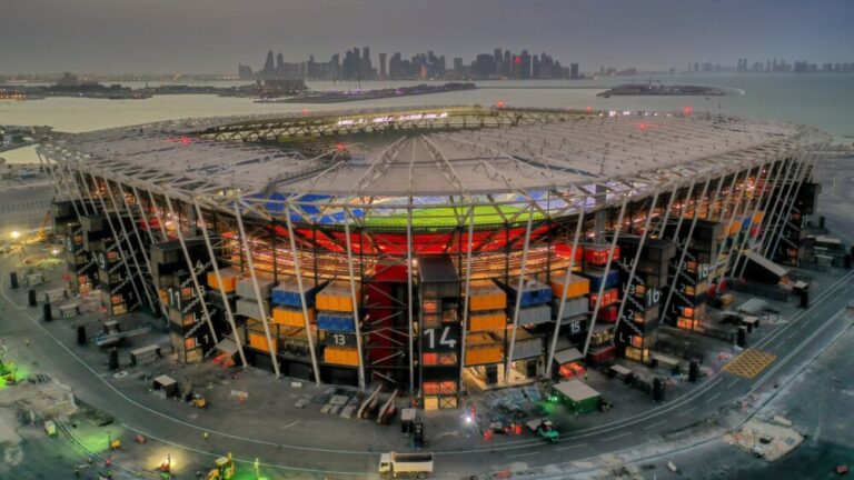 S’ka më ndeshje në stadiumin “974”, nis çmontimi i impiantit me kontenierë