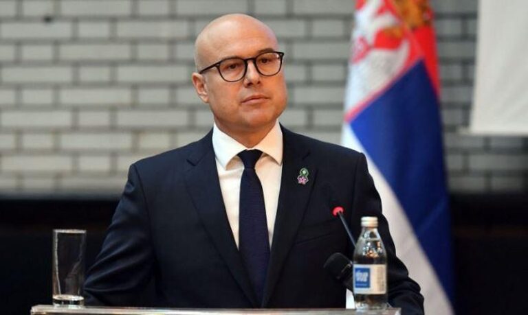Negociatat me Kosovën/ Ministri serb zbulon cilat janë tre pikat që përbëjnë vijën e kuqe