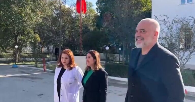 VIDEO/ Rama në spitalin e Vlorës: Një investim me standarde bashkëkohore