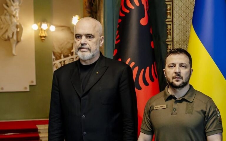 Ambasadë shqiptare në Kiev, Rama bisedë telefonike me Zelensky-n: Ndihmë humanitare dhe ushtarake