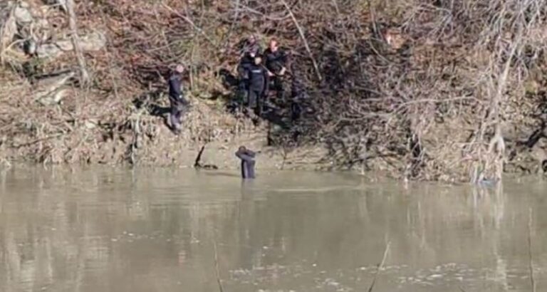 Asnjë gjurmë për 26-vjeçarin që ra në lumin Seman