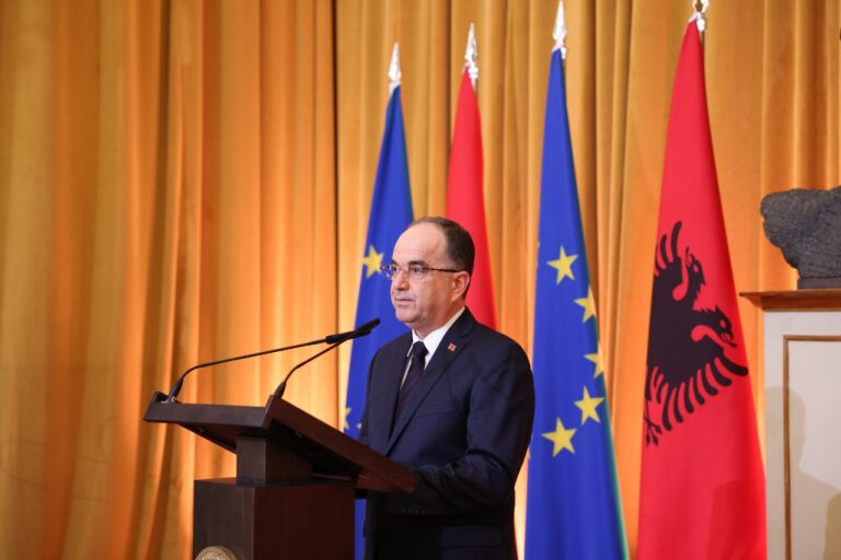 Presidenti Begaj pritje me gazetarët: Media duhet të ketë fuqinë e së vërtetës