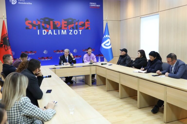PD-ja e Berishës do jetë në zgjedhje lokale? Berisha: Ne kemi logon, mbrojmë vendimin e Gjykatës