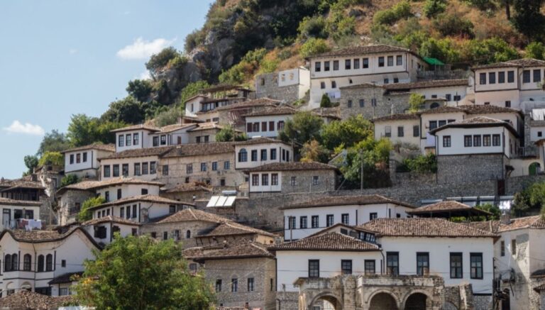 Berati, destinacioni i 400 mijë turistëve në 2022