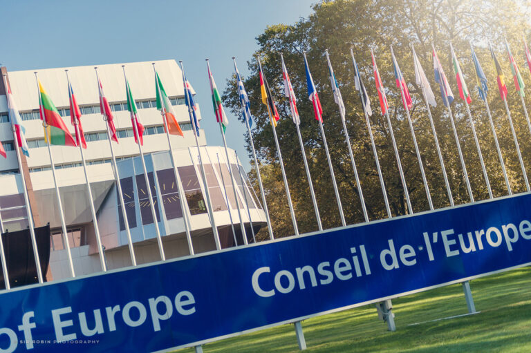 Kosova në pritje të votimit, delegacioni serb kërkon shtyrjen e pranimit të saj në Këshillin e Evropës