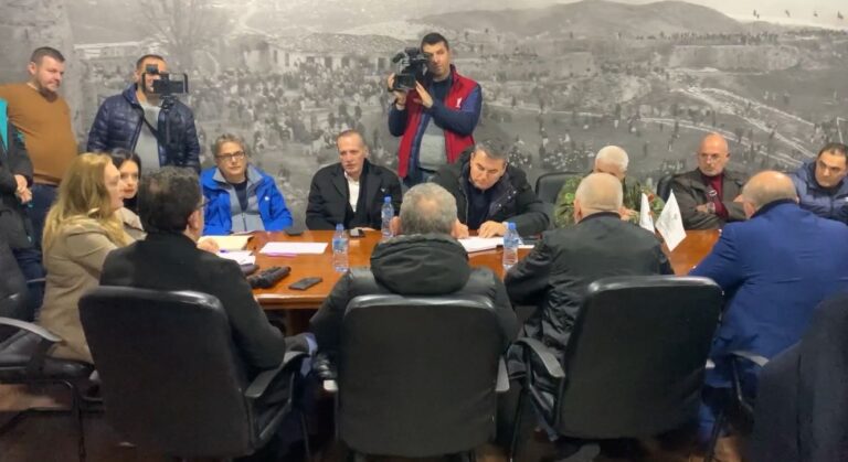 Prefektja thërret mbledhje të Emergjencave Civile, zgjerohet harta e përmbytjeve në Shkodër