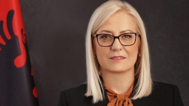 Nikolla uron Kryetarin e ri të Dhomës së Përfaqësuesve, Kevin McCarthy