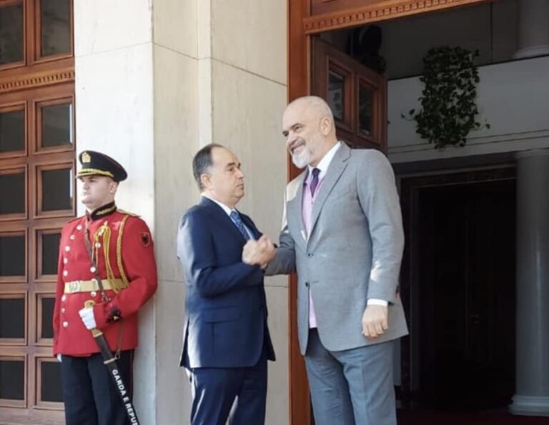 Rama takim me Begajn në Presidencë: E informova për çështjet kryesore të vitit