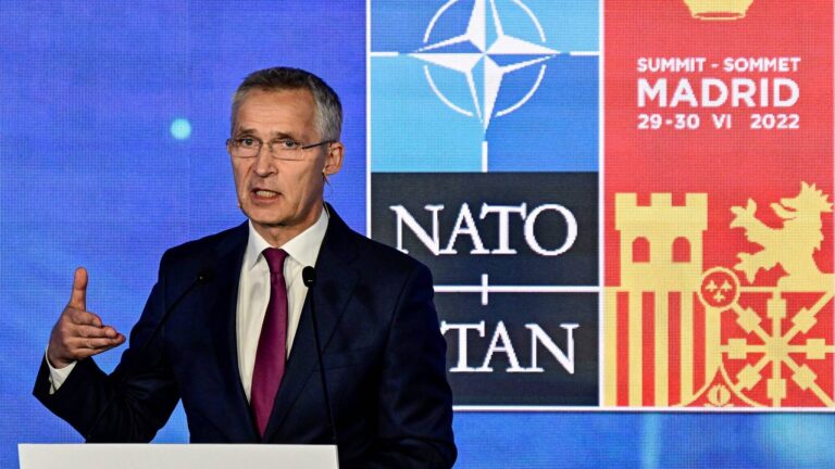 Shefi i NATO-s: Të gatshëm të dërgojmë edhe më shumë trupa në Kosovë