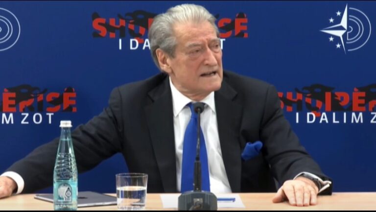 Berisha thirrje të rinjve: Ndaj Ramës, do të ketë veç mosbindje civile. Le të bllokojmë rrugët!