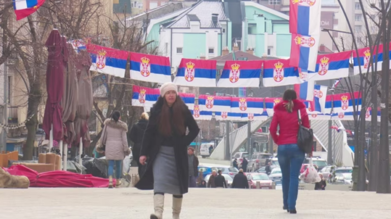 Kosovë, serbët dhe shqiptarët të ndarë për çështjen e Asociacionit