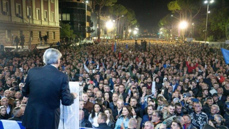 Protesta e së shtunës, acari dhe pikëpyetjet!