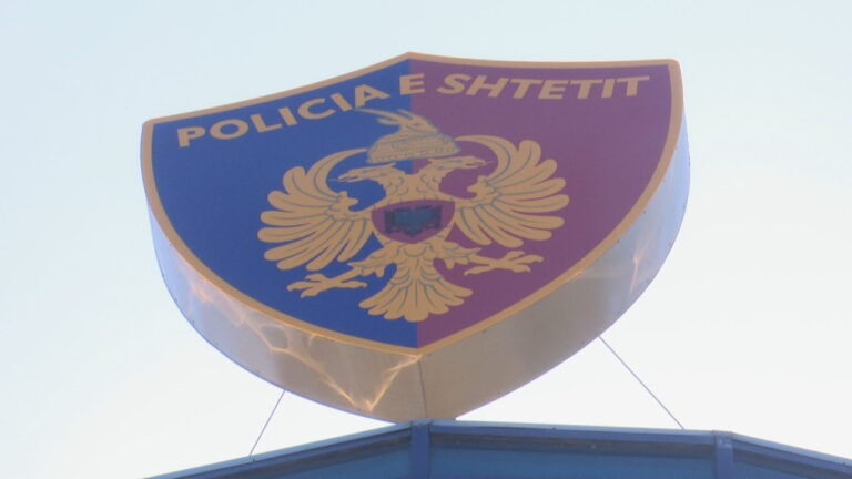 Tiranë, tritol makinës së biznesmenit. Shkak një borxh