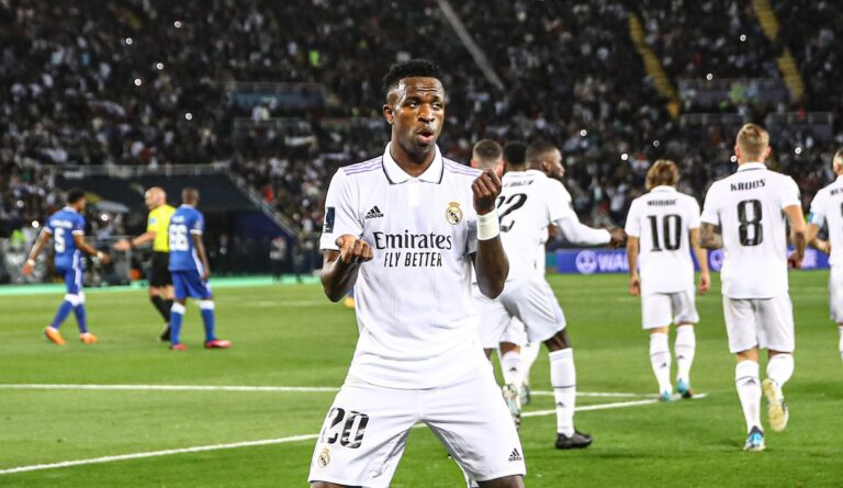 Real Madrid për herë të pestë kampion Bote për Klube, mund me 5 gola Al-Hilal (VIDEO)