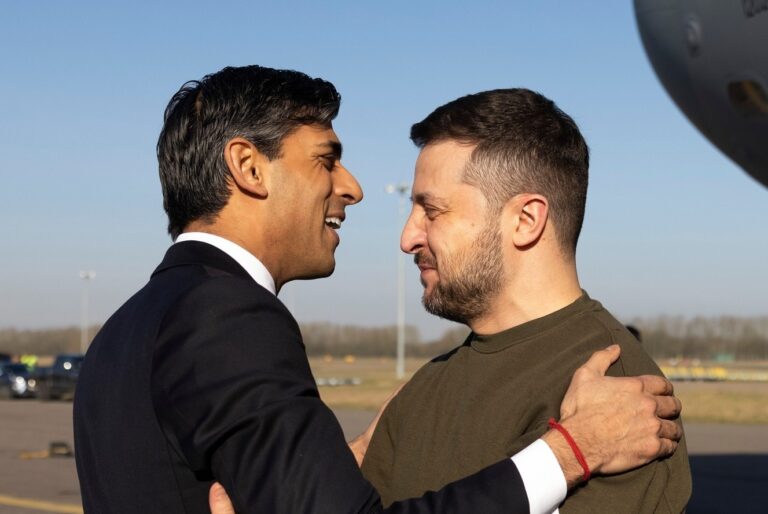FOTO/ Zelensky: Vizita në Britani, frytdhënëse! Sunak: Duhet të armatosim Ukrainën