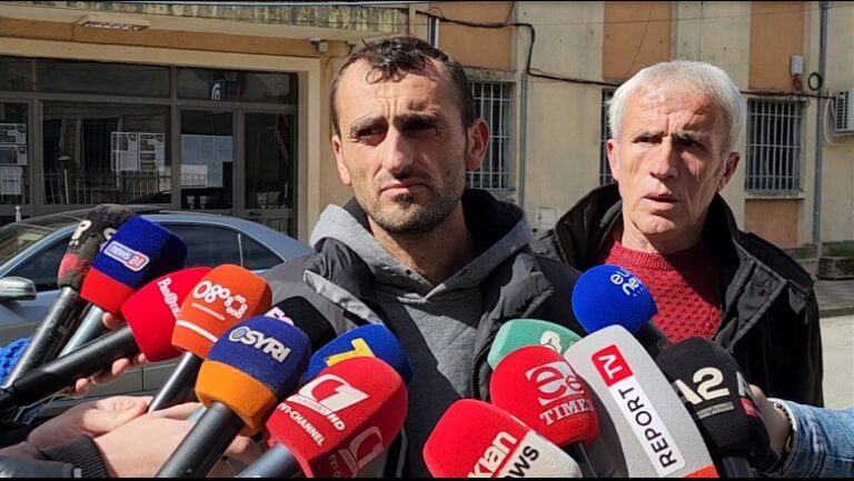 Në burg për një gjobë, nëna lë vetëm djalin 8 ditësh. Burri: Nuk dinte gjë