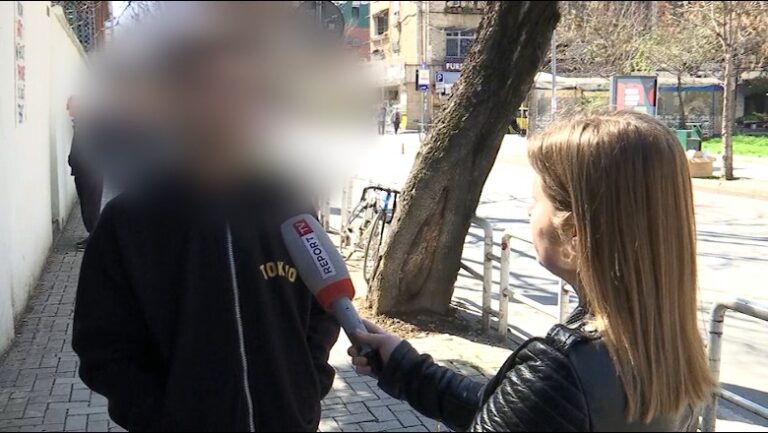Dy gjimnazistë që konsumojnë drogë: Një cigare e blejmë nga 5 deri në 10 mijë lekë të vjetra