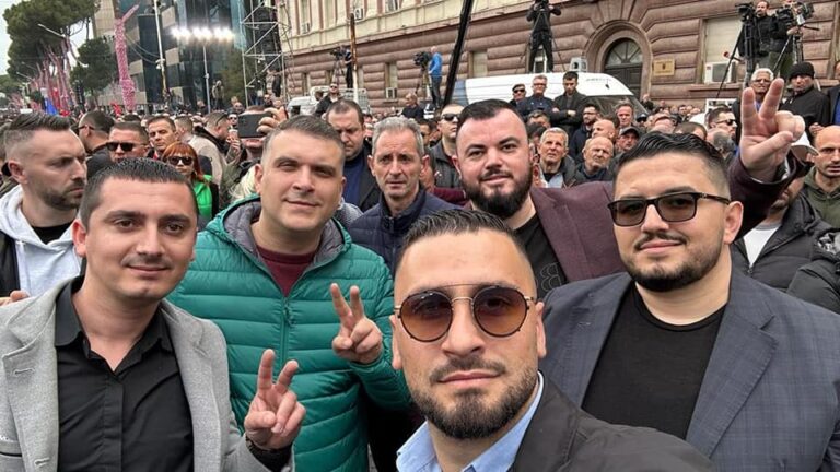 Tedi Blushi: Rezistenca e qytetarëve nuk do të ndalet deri në largimin përfundimtar të Edi Ramës