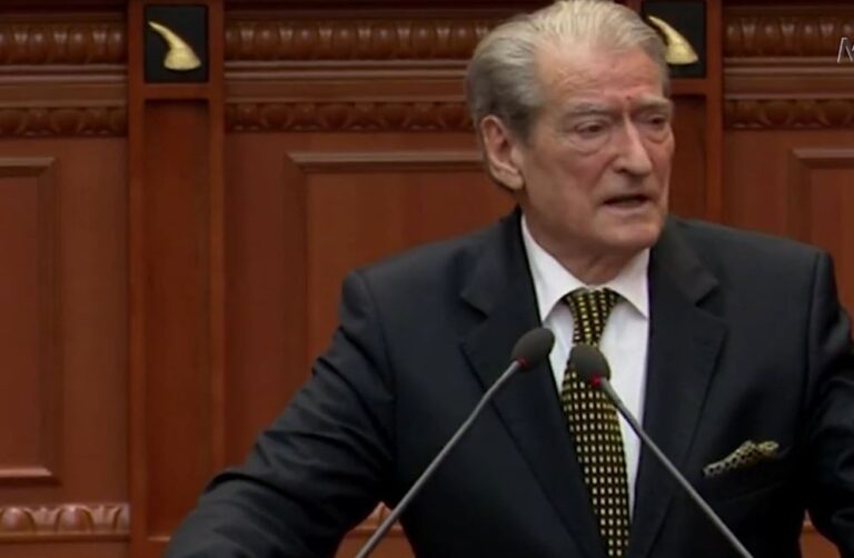 ”Manja kriminel elektoral”, Berisha akuza në Kuvend: Po dalin të dhëna që fundosin Ramën