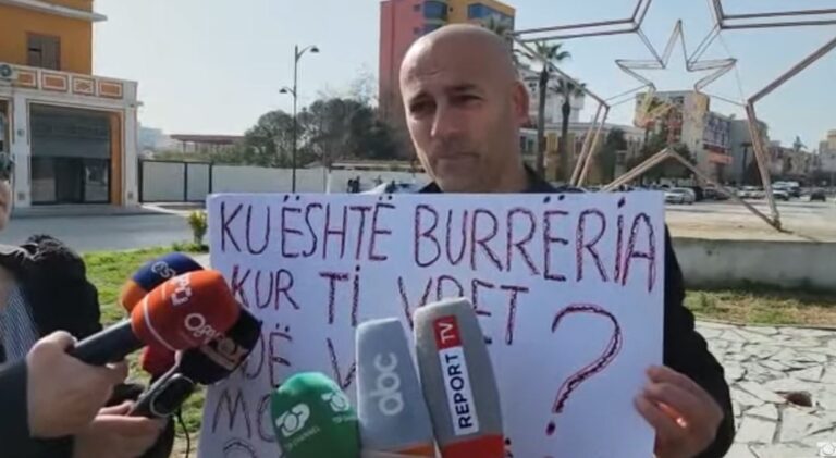 Vrasja e grave, qytetari proteston i vetëm: Ku është burrëria kur ti vret një vajzë?