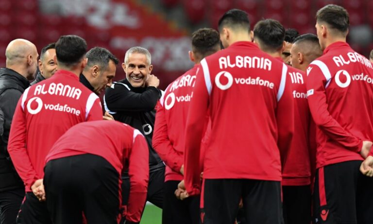 Nga arbitri i arrestuar tek stadiumi me çati, mediat polake shkruajnë për sfidën me Shqipërinë