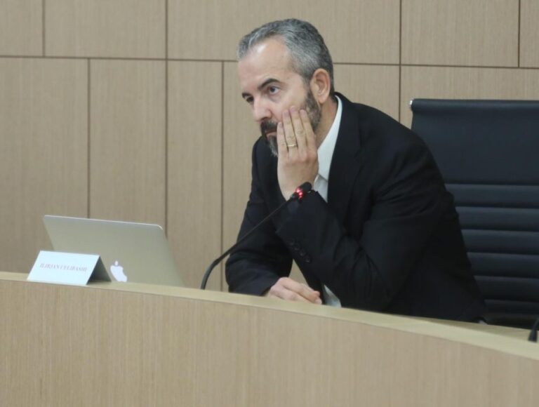 Kronikë/ KQZ njeh Bashën! 48 orë kohë për të plotësuar letrat për 14 Majin