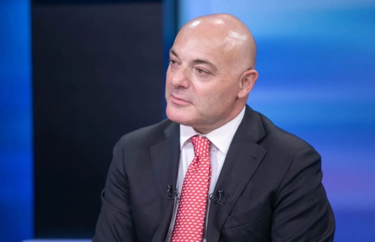 Fevziu: PD në një moment të vështirë, e pamjaftueshme për të konkuruar me maxhorancën