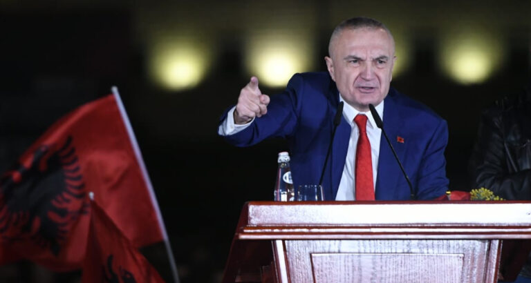 Meta kujton manifestimin e 2 marsit: Të gjithë nesër bashkë në protestë