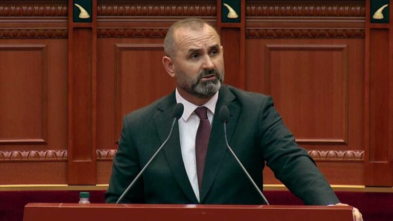 Ministri Manja në Kuvend: Shqipëria nuk është narkoshtet! Media Rai3 dhe BILD u paguan nga opozita