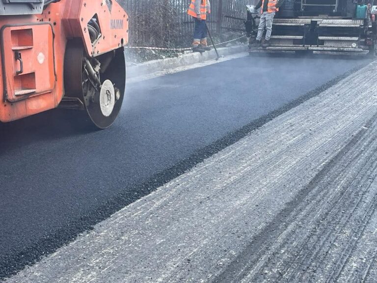 FOTO/ Bashkia e Tiranës vijon investimet në nivel kapilar, rehabilitohen tre rrugë të tjera në Lagjen Nr.13