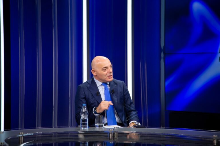 Vula e PD-së te Alibeaj, gazetari Fevziu: Vendimi i shërben Ramës, futet në zgjedhje me një opozitë të shkalafitur