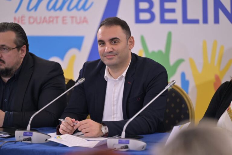 Kandidati Këlliçi prezanton programin ekonomik për biznesin e vogël