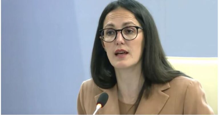 Ministrja e Financave: Rritja ekonomike për vitin 2022 ishte 4.84%. Më shumë të ardhura dhe papunësi më e ulët