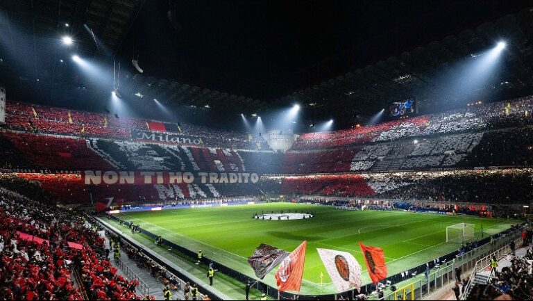 Serie A, mbi 72 mijë tifozë të Milanit mbushin stadiumin