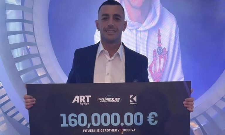 Stresi ia jep lekët e Big Brother nënës së tij