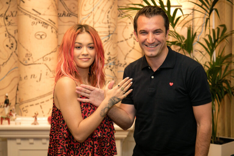 Rita Ora mbështet Erion Veliajn për Tiranën: Unë të mbështes deri në fund. Ne kemi nevojë për energjinë tënde