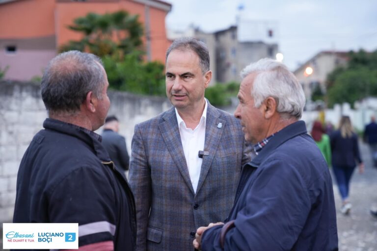Kandidati Boçi takon qytetarët: Sot ka ardhur koha që t’iu shtrëngoj dorën për ta nisur bashkë rrugëtimin