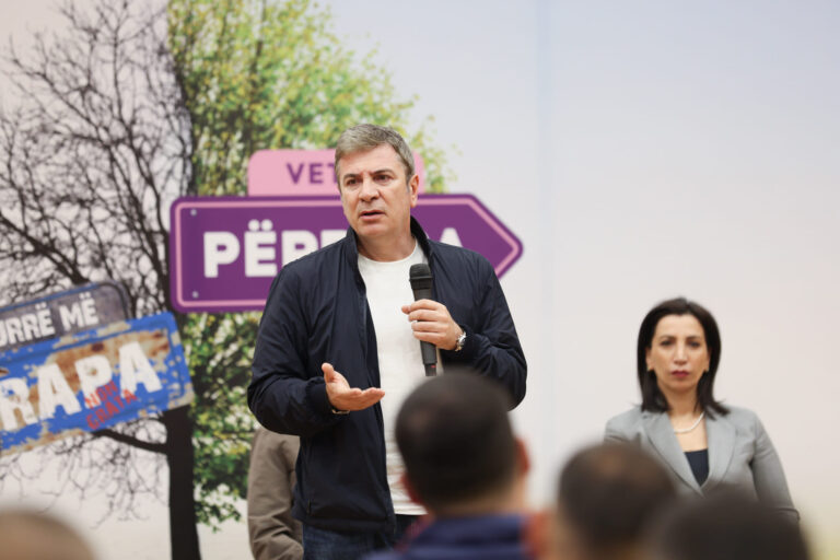 Gjiknuri nga Elbasani: Investimet madhore në sport, prioritet i qeverisë. Vijojmë punën dhe projektet zhvillimore me Gledin në drejtimin e bashkisë