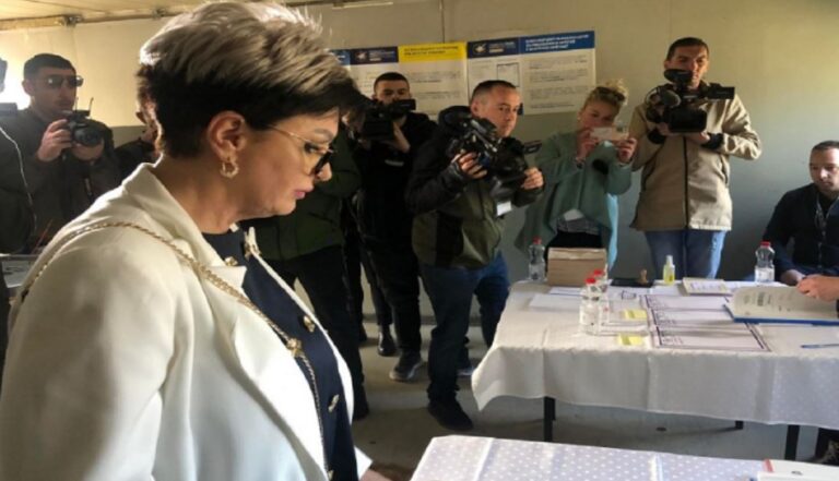Voton kandidatja e pavarur dhe e vetme serbe për kryetare komune: Pres ndryshime