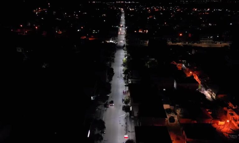 VIDEO/ Kryetarja Sako: Në rrugën ”Aleksandër Goga” janë vendosur 270 ndriçues të rinj