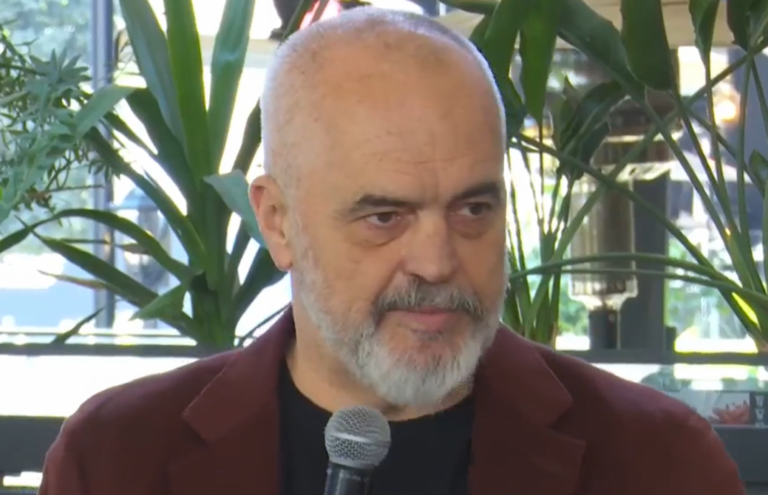 Rama: T’i japësh punëtorit pagë minimale dhe vetë të blesh vila, është shfrytëzim