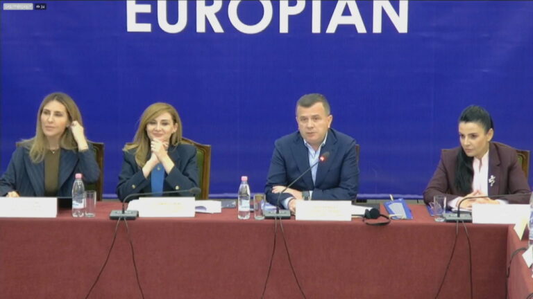 Këshilli Kombëtar i Integrimit, mbështetje në unison për ish-krerët e UÇK në Hagë. Pro tyre edhe Majlinda Bregu