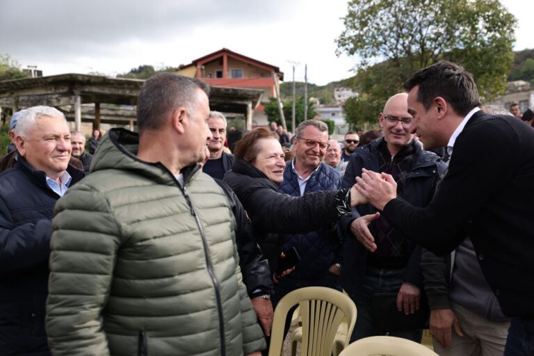 Veliaj: Sot qielli është blu dhe qyteti është më i pastër, reja me kancerin nga Sharra nuk endet më mbi Tiranë