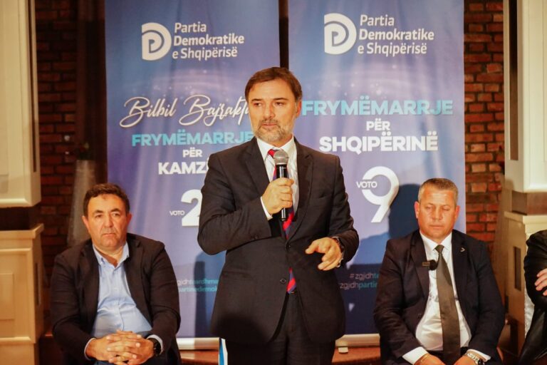 Alibeaj vijon fushatën, ndalon në Kamëz: Demokratët u manipuluan nga Berisha, u strehuan tek Meta