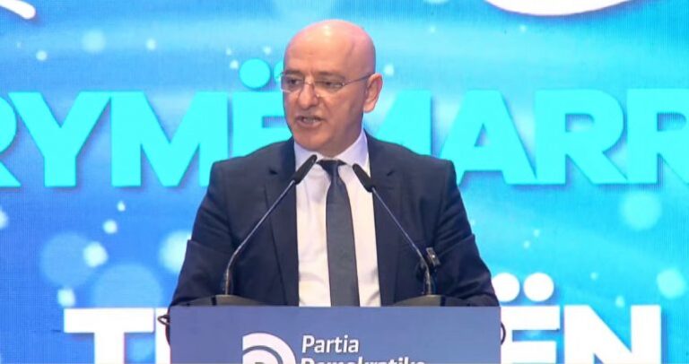PD çel fushatën, Bejko: Nuk premtoj autobus falas dhe as 2 milion pemë