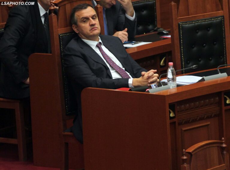 Ilir Beqaj refuzon mandatin si deputet, ja kush do të shkojë në Kuvend