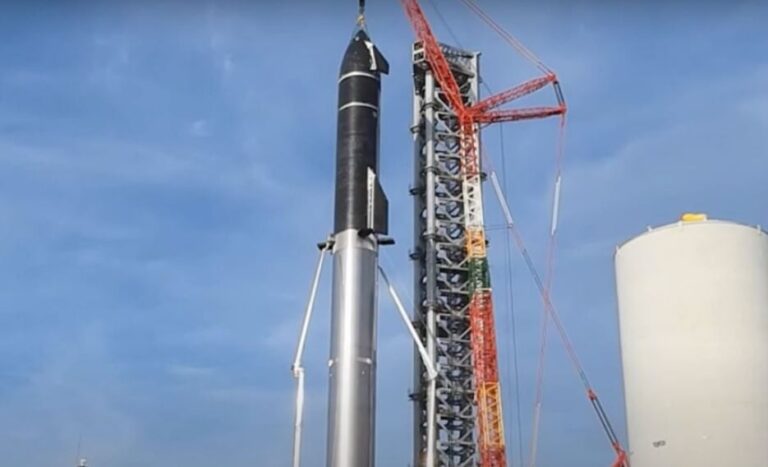 SpaceX i Elon Musk pritet të lëshojë raketën më të madhe ndonjëherë