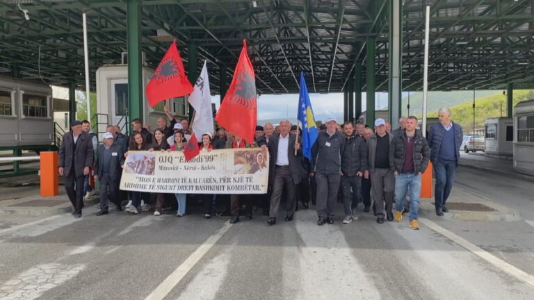 Kukësi si lapidari i mikpritjes shqiptare, përkujtohet eksodi i kosovarëve për shkak të genocidit serb